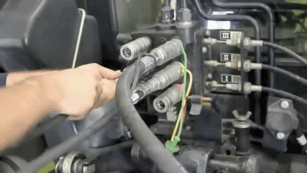 #1 Make sure the hoses are secure.
