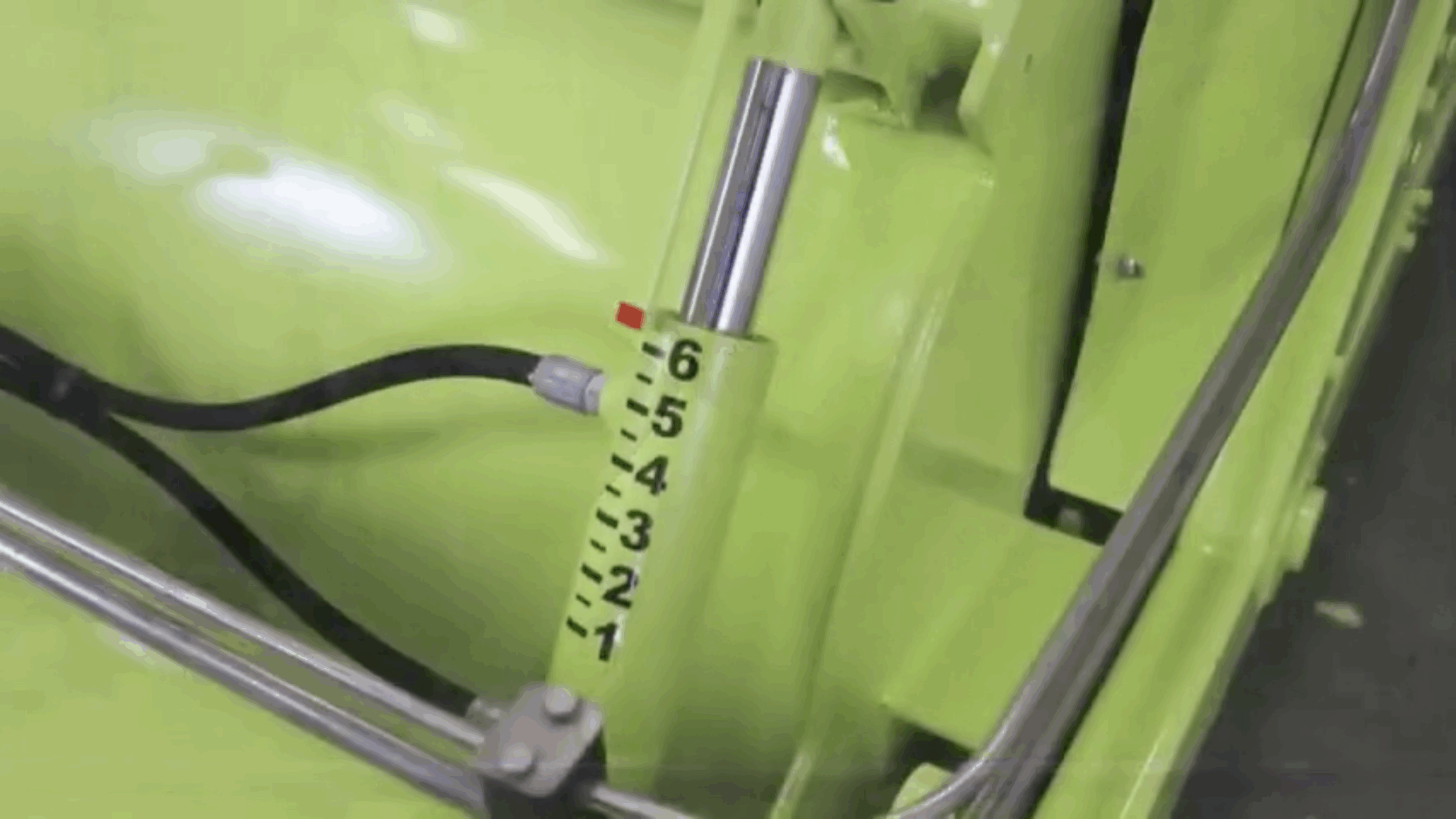 #6 Hydraulic configuration – from the cab of the tractor.